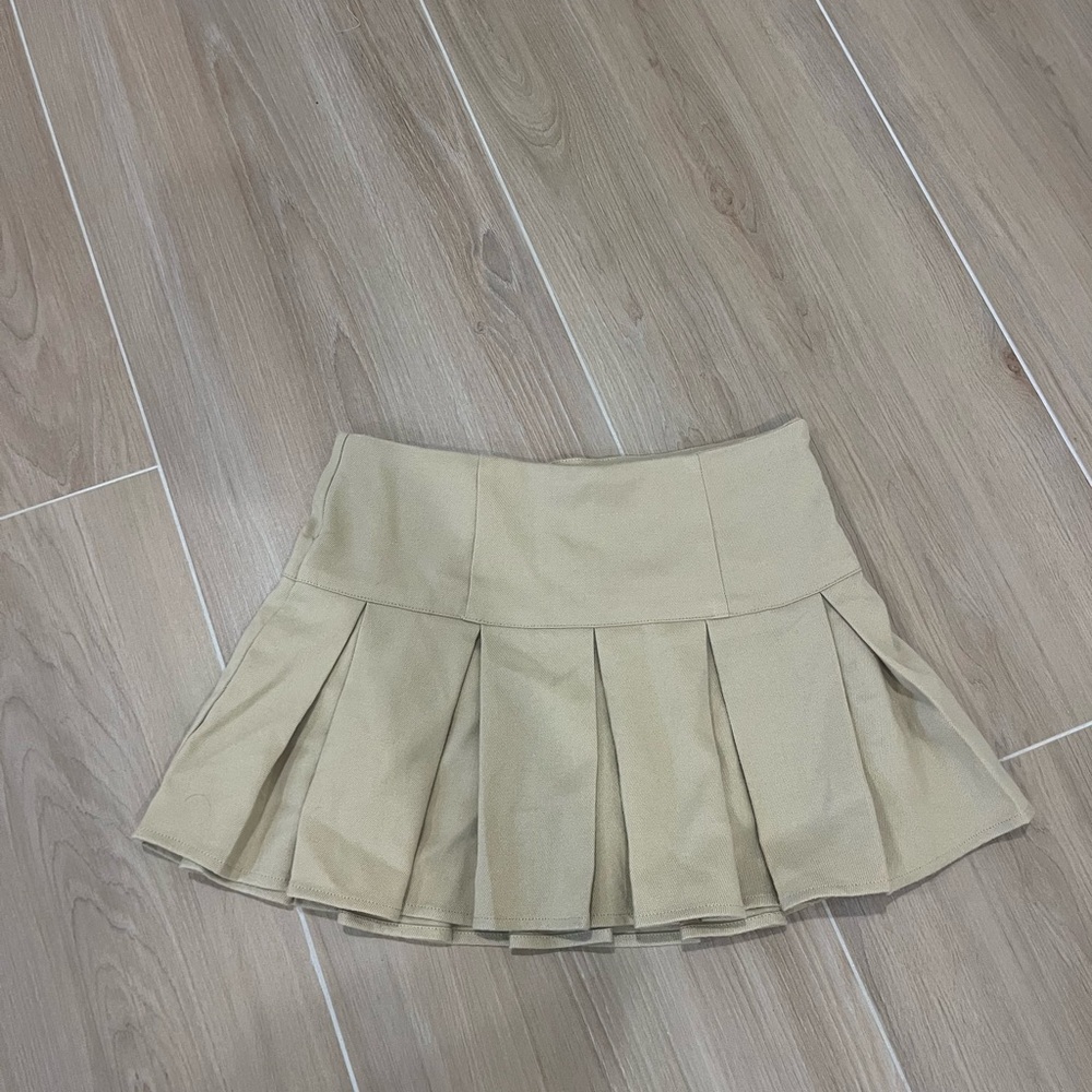Aeropostale Beige Pleated Mini Skirt